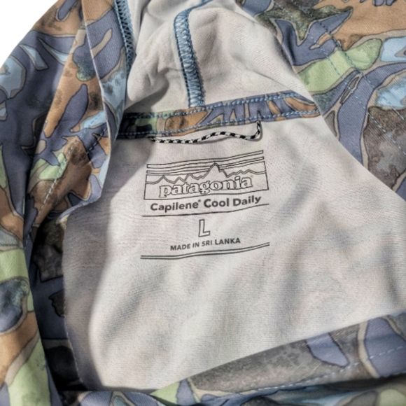 Patagonia // M's Capilene Cool Daily Hoody - Relaxed Fit // Rare Colorway / L - Picture 3 of 8